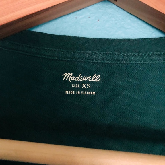 Madewell V Neck Pocket Tee - Picture 4 of 6